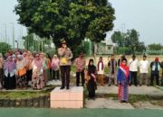 Kapolsek Rawa Lumbu Pimpin Upacara Hardiknas di SMPN 32 Kota Bekasi, Ajak Siswa Cegah Bullying dan Narkoba