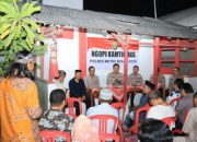 Kapolres Metro Bekasi Kota Ngopi Kamtibmas Bersama Warga RW. 03 Bekasi Barat